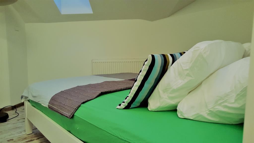 Hostel Pillows Party