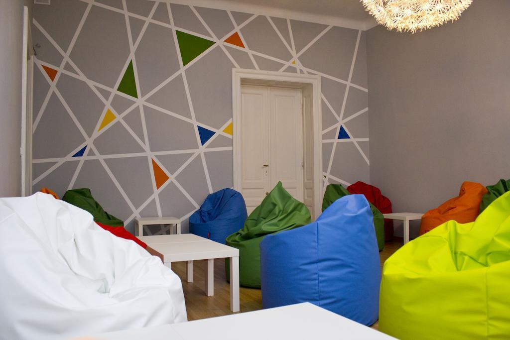 Pillows Party Hostel